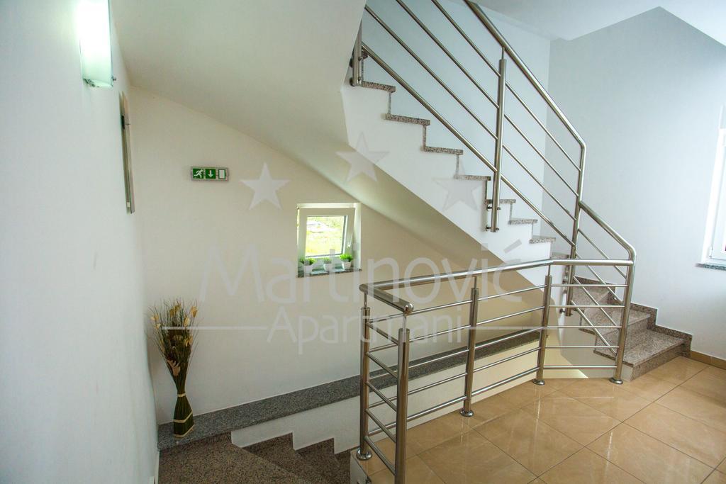 Apartments Martinovic Zaostrog Eksteriør bilde